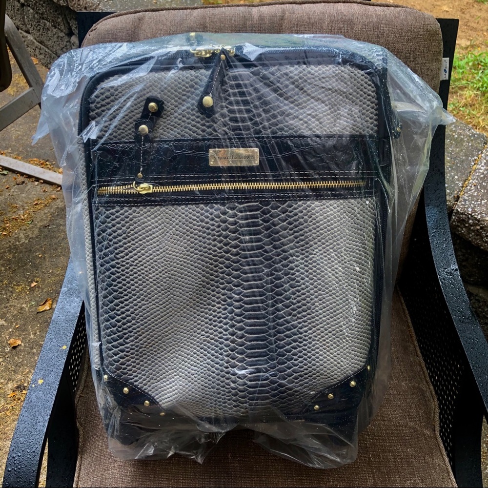 Samantha Brown snakeskin small suitcase🐍